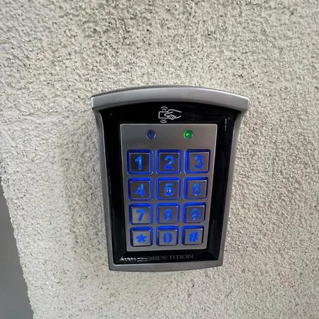 公寓 Castle - Center *